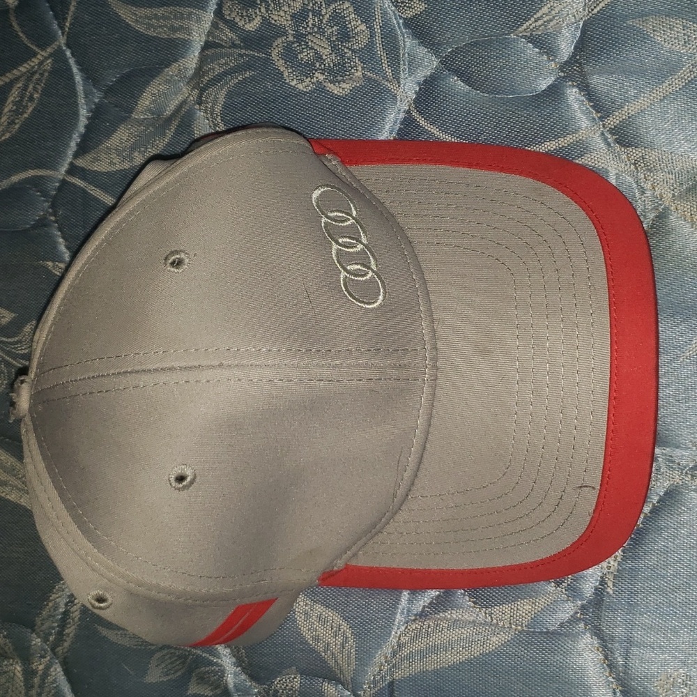 Audi - Picture 2 of 4